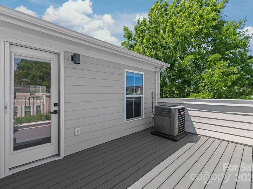 420 16th Street, Charlotte, NC 28206.  MLS# CAR4264932, YatesRealty ID 18803. 