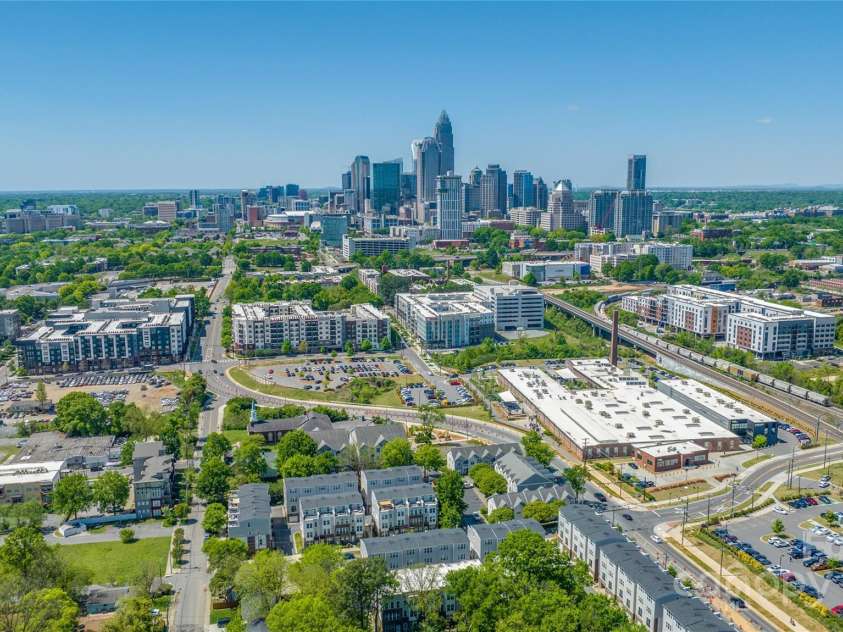 420 16th Street, Charlotte, NC 28206.  MLS# CAR4264932, YatesRealty ID 18803. 