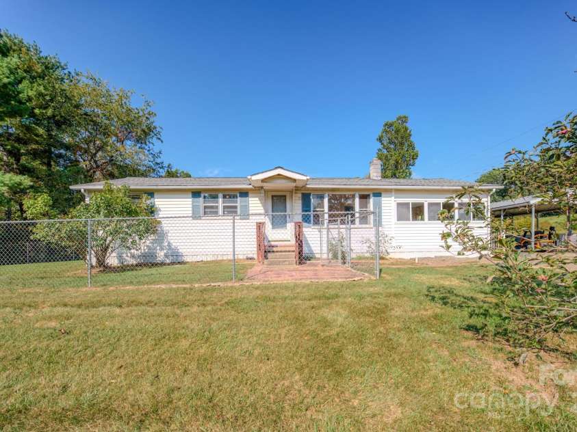 531 Bryson Road, Candler, NC 28715.  MLS# CAR4326585, YatesRealty ID 18803. 