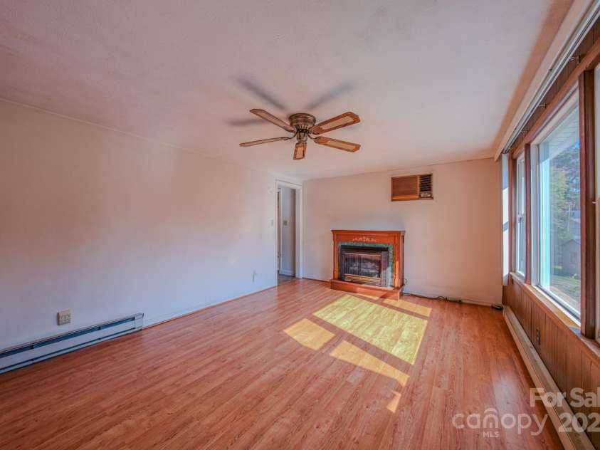 531 Bryson Road, Candler, NC 28715.  MLS# CAR4326585, YatesRealty ID 18803. 