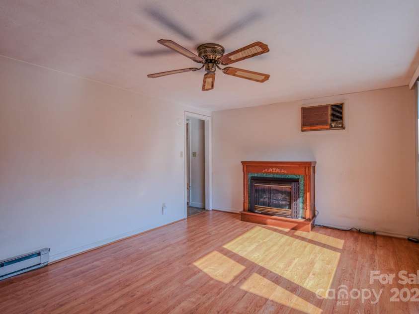 531 Bryson Road, Candler, NC 28715.  MLS# CAR4326585, YatesRealty ID 18803. 