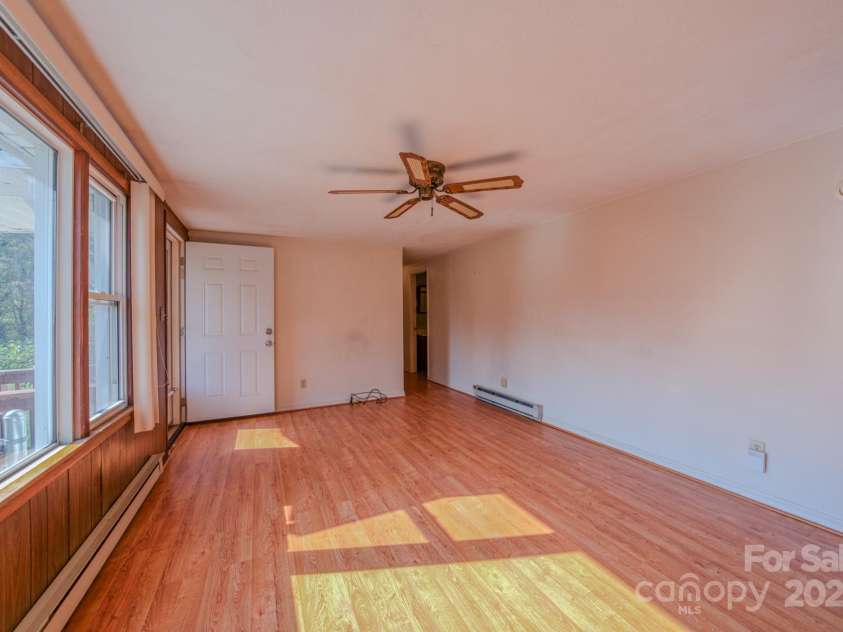 531 Bryson Road, Candler, NC 28715.  MLS# CAR4326585, YatesRealty ID 18803. 