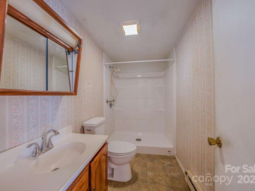531 Bryson Road, Candler, NC 28715.  MLS# CAR4326585, YatesRealty ID 18803. 