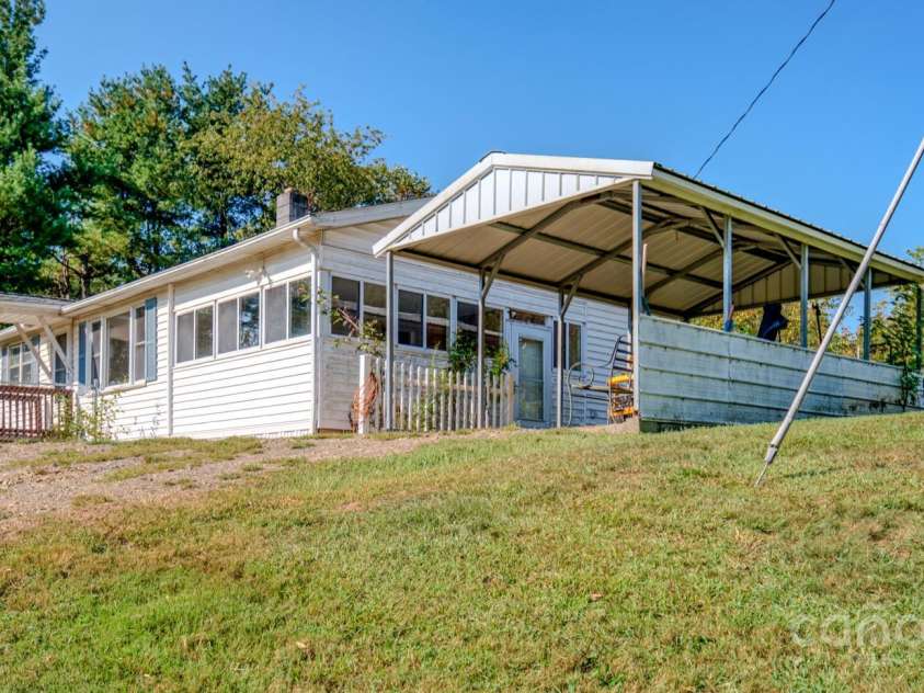 531 Bryson Road, Candler, NC 28715.  MLS# CAR4326585, YatesRealty ID 18803. 