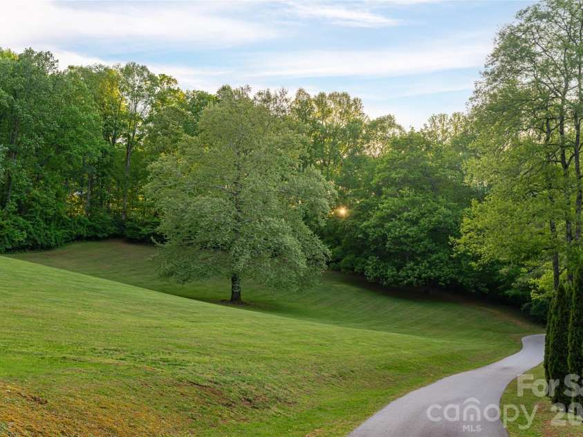3903 Island Ford Road, Brevard, NC 28712.  MLS# CAR4358298, YatesRealty ID 18804. 
