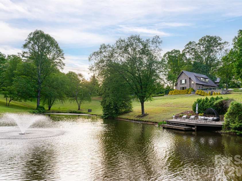 3903 Island Ford Road, Brevard, NC 28712.  MLS# CAR4358298, YatesRealty ID 18804. 