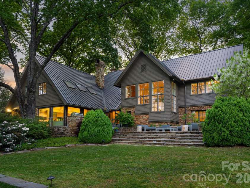 3903 Island Ford Road, Brevard, NC 28712.  MLS# CAR4358298, YatesRealty ID 18804. 