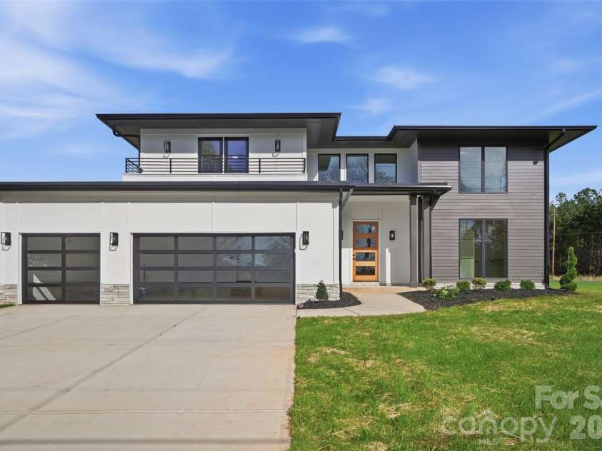 106 Quail Ridge Drive, Mooresville, NC 28117.  MLS# CAR4352291, YatesRealty ID 18807. 