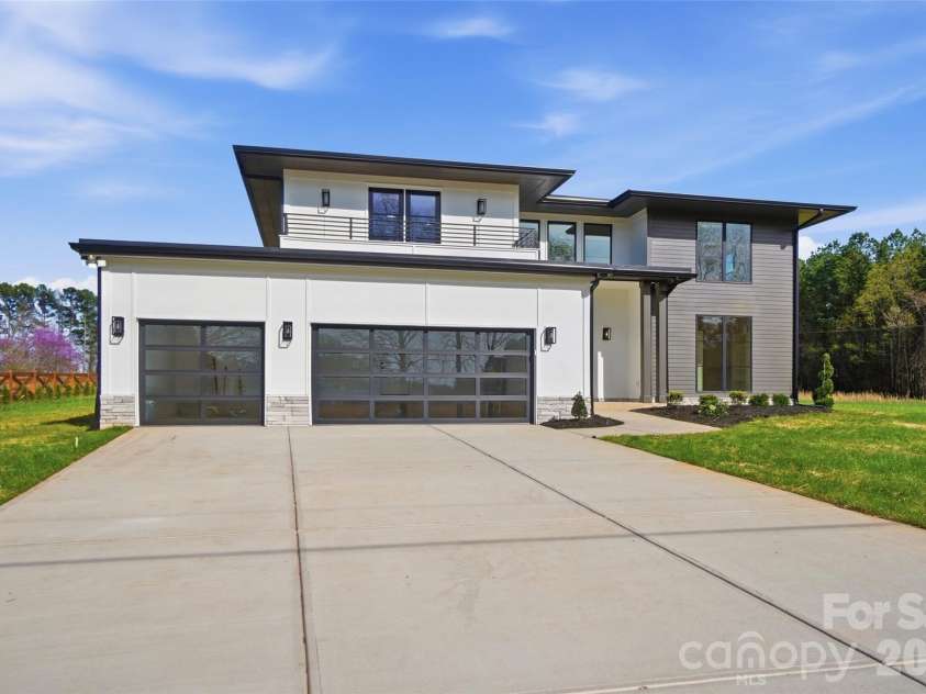106 Quail Ridge Drive, Mooresville, NC 28117.  MLS# CAR4352291, YatesRealty ID 18807. 