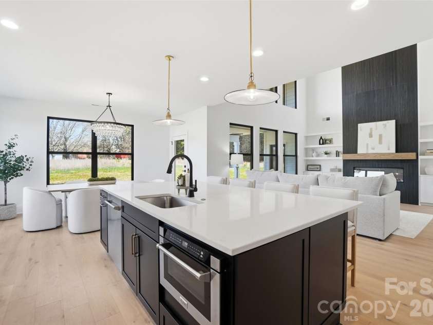 106 Quail Ridge Drive, Mooresville, NC 28117.  MLS# CAR4352291, YatesRealty ID 18807. 
