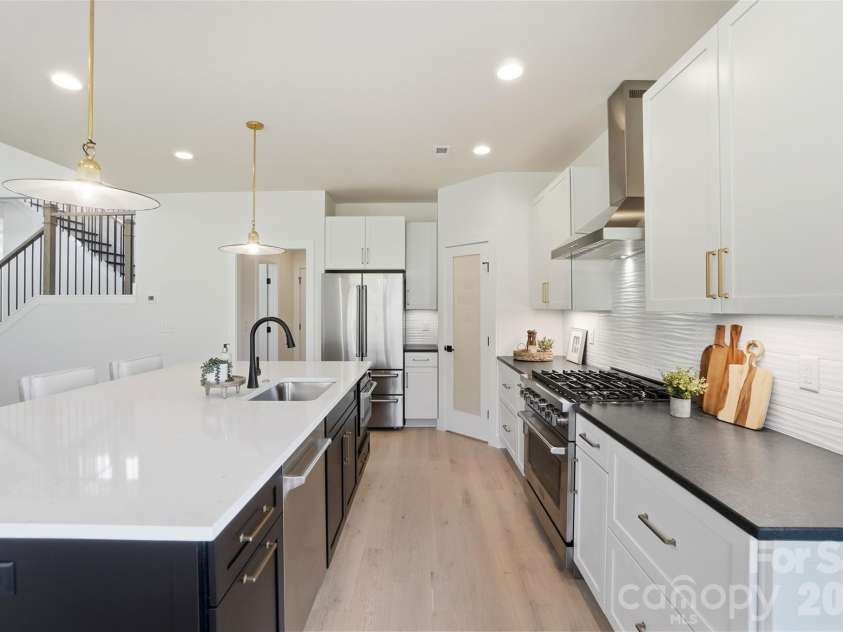 106 Quail Ridge Drive, Mooresville, NC 28117.  MLS# CAR4352291, YatesRealty ID 18807. 