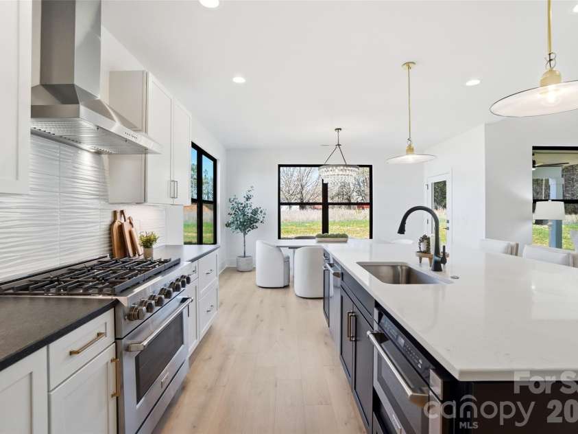 106 Quail Ridge Drive, Mooresville, NC 28117.  MLS# CAR4352291, YatesRealty ID 18807. 