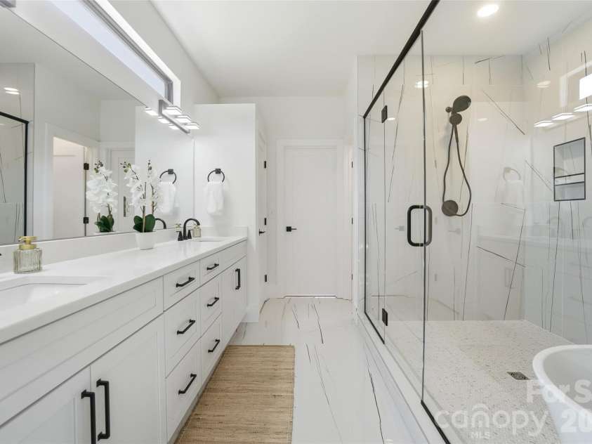 106 Quail Ridge Drive, Mooresville, NC 28117.  MLS# CAR4352291, YatesRealty ID 18807. 