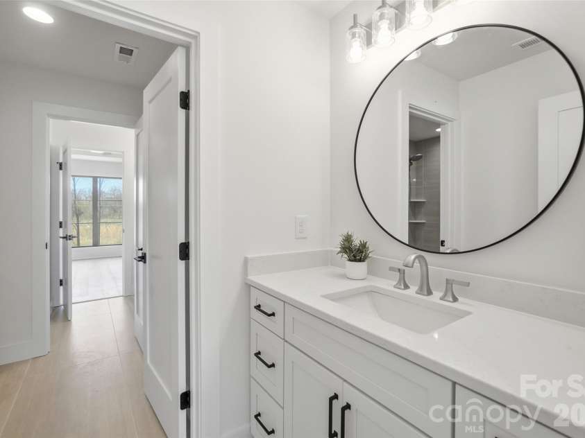 106 Quail Ridge Drive, Mooresville, NC 28117.  MLS# CAR4352291, YatesRealty ID 18807. 