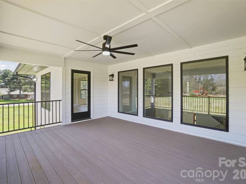 106 Quail Ridge Drive, Mooresville, NC 28117.  MLS# CAR4352291, YatesRealty ID 18807. 