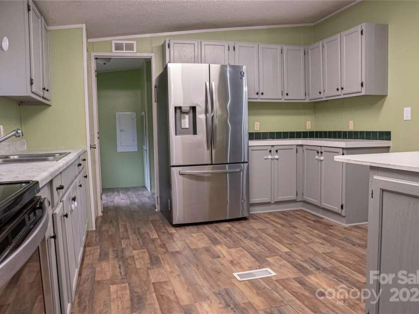 2844 Jamestown Road, Morganton, NC 28655.  MLS# CAR4253402, YatesRealty ID 18808. Kitchen