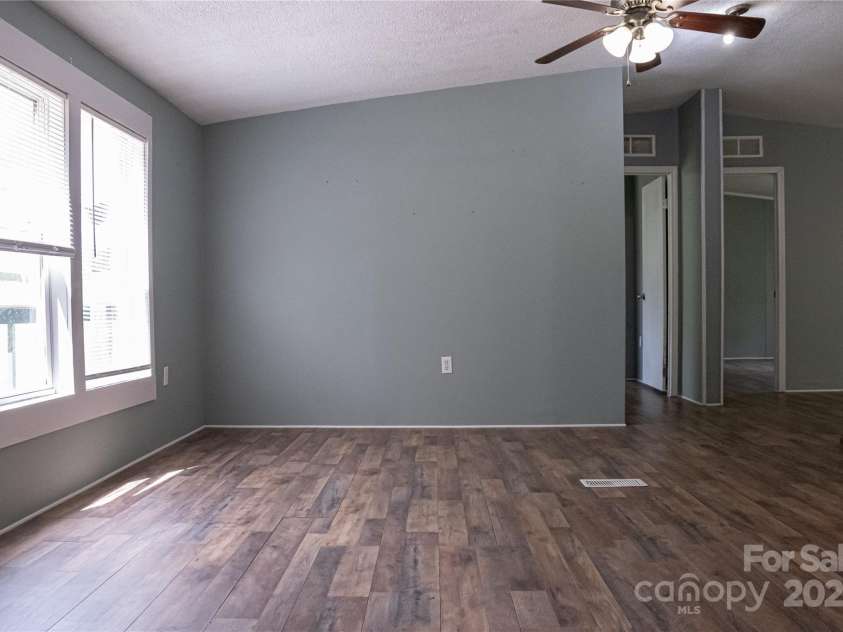 2844 Jamestown Road, Morganton, NC 28655.  MLS# CAR4253402, YatesRealty ID 18808. Living Room