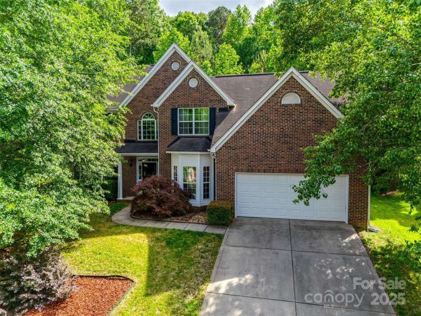 12719 Vantage Point Lane, Huntersville, NC 28078.  MLS# CAR4257874, YatesRealty ID 18809. 