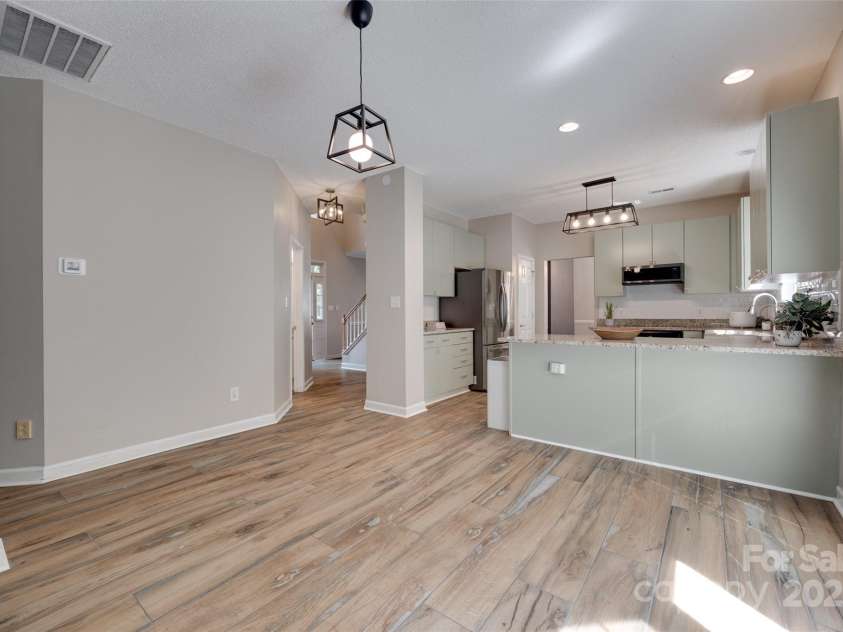 12719 Vantage Point Lane, Huntersville, NC 28078.  MLS# CAR4257874, YatesRealty ID 18809. 