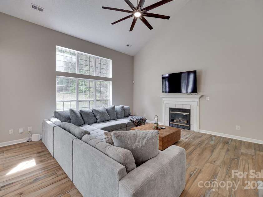 12719 Vantage Point Lane, Huntersville, NC 28078.  MLS# CAR4257874, YatesRealty ID 18809. 