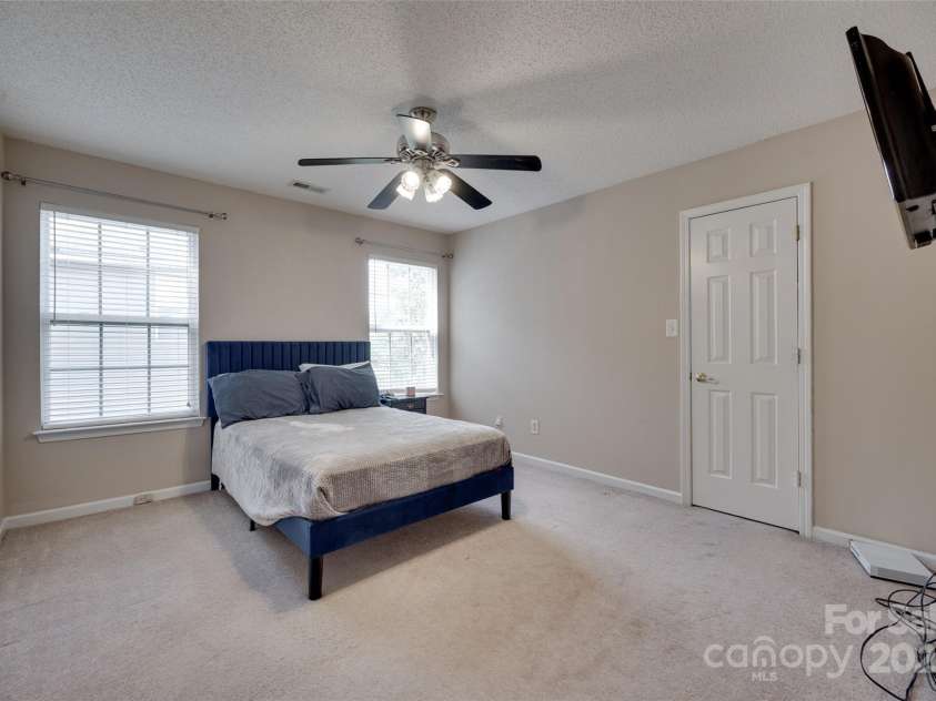 12719 Vantage Point Lane, Huntersville, NC 28078.  MLS# CAR4257874, YatesRealty ID 18809. 