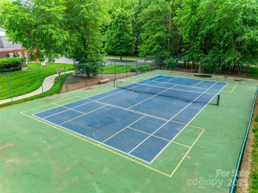 12719 Vantage Point Lane, Huntersville, NC 28078.  MLS# CAR4257874, YatesRealty ID 18809. 