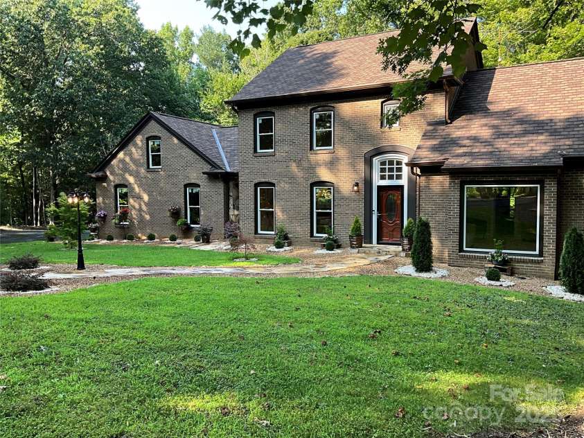 455 Old Farms Road, Wilkesboro, NC 28697.  MLS# CAR4265203, YatesRealty ID 18811. 