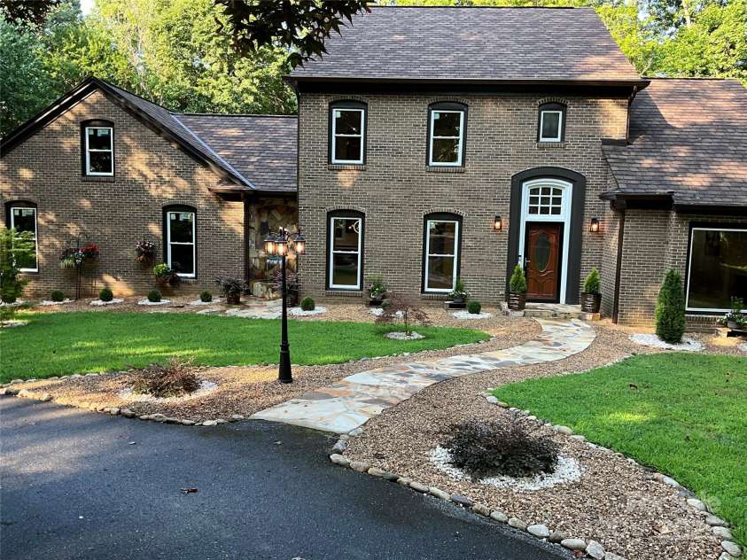 455 Old Farms Road, Wilkesboro, NC 28697.  MLS# CAR4265203, YatesRealty ID 18811. 