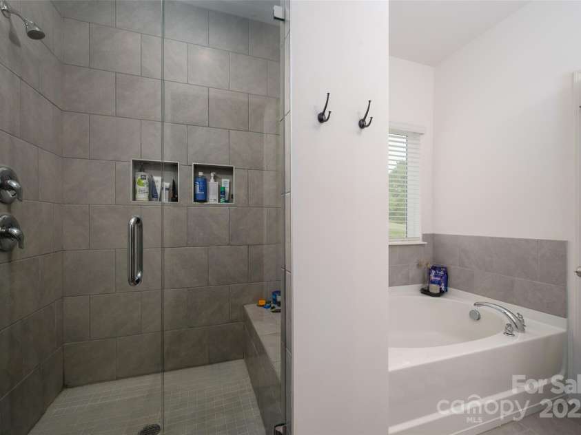 1024 Scotch Meadows Loop, Monroe, NC 28110.  MLS# CAR4250358, YatesRealty ID 18813. Primary Bathroom