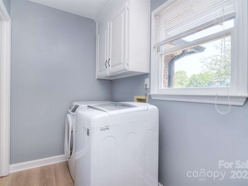 16433 Grapperhall Drive, Huntersville, NC 28078.  MLS# CAR4259053, YatesRealty ID 18814. 