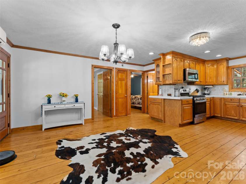 18 Holly Springs Drive, Sapphire, NC 28774.  MLS# CAR4358967, YatesRealty ID 18815. 