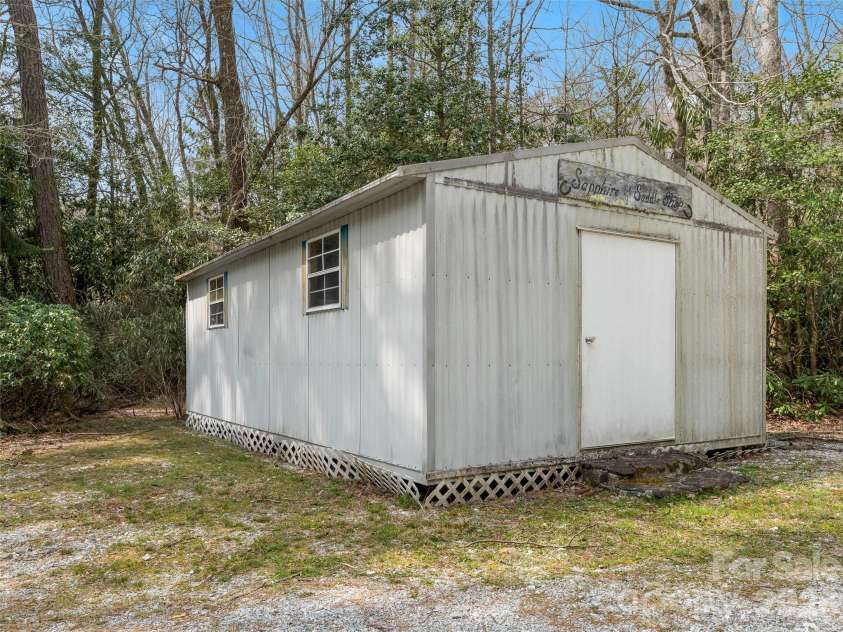 18 Holly Springs Drive, Sapphire, NC 28774.  MLS# CAR4358967, YatesRealty ID 18815. 