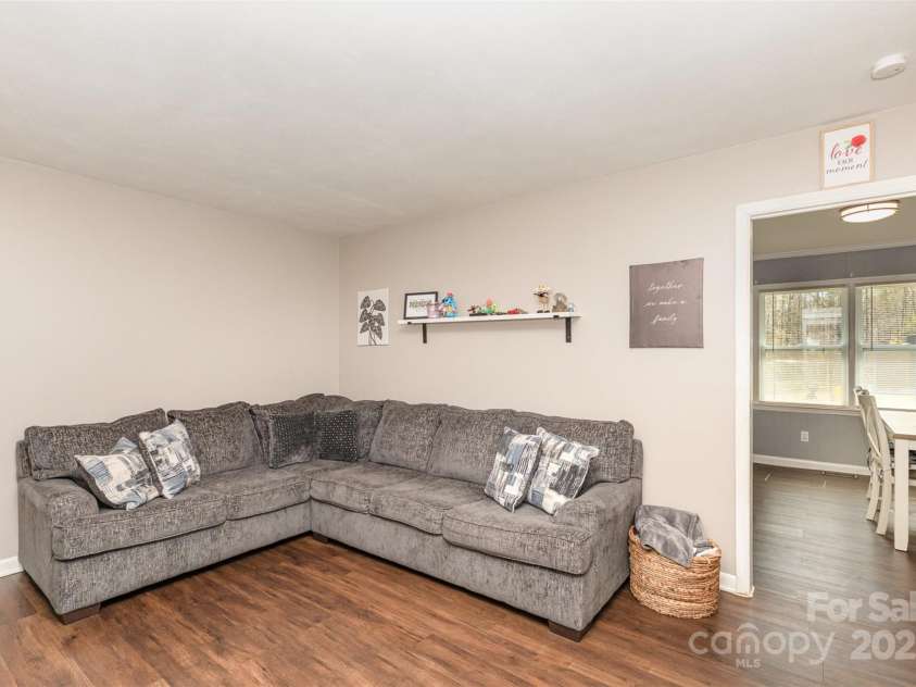 1747 Williams Circle, Lancaster, SC 29720.  MLS# CAR4239504, YatesRealty ID 18816. Front living room