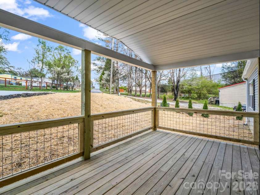 129 Haven Road, East Flat Rock, NC 28726.  MLS# CAR4363953, YatesRealty ID 18817. 