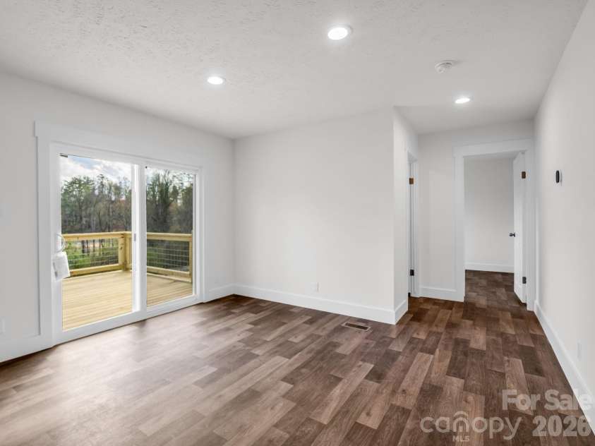 129 Haven Road, East Flat Rock, NC 28726.  MLS# CAR4363953, YatesRealty ID 18817. 