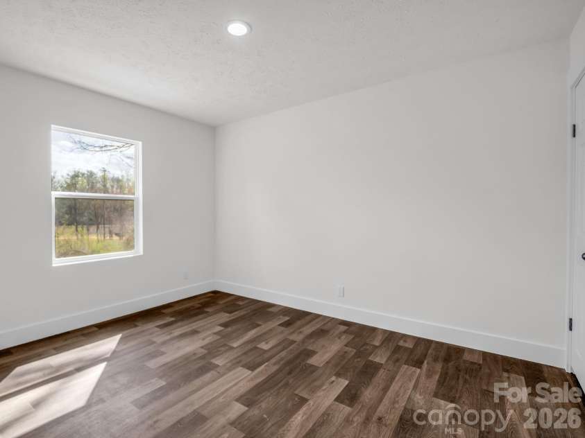 129 Haven Road, East Flat Rock, NC 28726.  MLS# CAR4363953, YatesRealty ID 18817. 