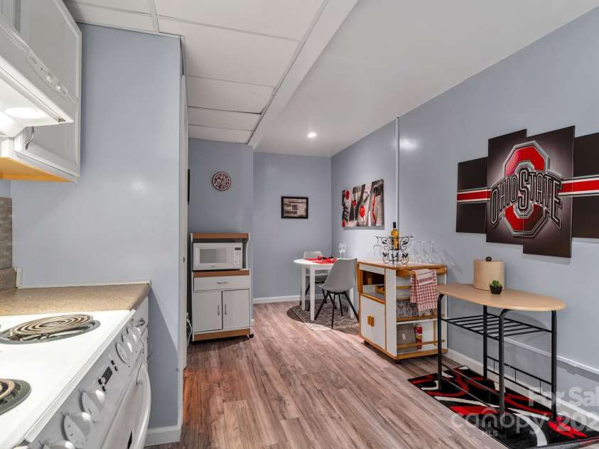 97 Ballantree Drive, Asheville, NC 28803.  MLS# CAR4231911, YatesRealty ID 18818. 
