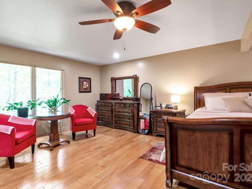 97 Ballantree Drive, Asheville, NC 28803.  MLS# CAR4231911, YatesRealty ID 18818. Oversized Primary Bedroom