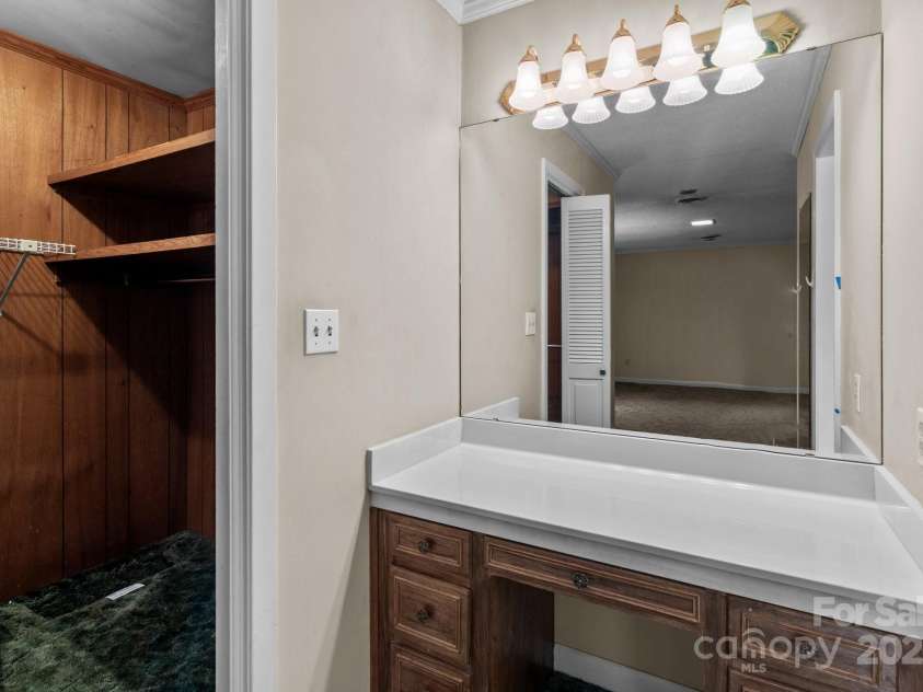 885 Roy Cline Road, Rockwell, NC 28138.  MLS# CAR4268618, YatesRealty ID 18819. Dressing area