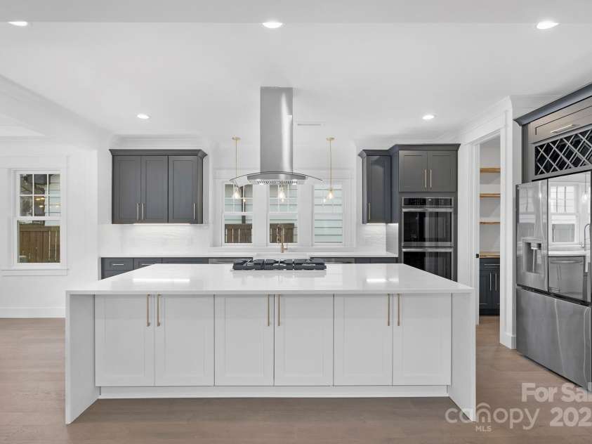 1817 Mint Street, Charlotte, NC 28203.  MLS# CAR4230999, YatesRealty ID 1882. 