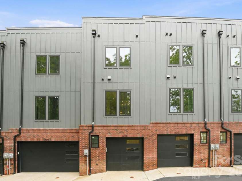 614 16th Street, Charlotte, NC 28206.  MLS# CAR4329078, YatesRealty ID 1882. 