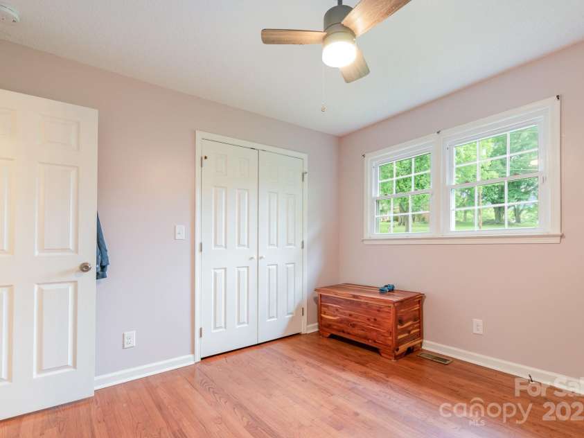 302 Kimberlee Drive, Shelby, NC 28152.  MLS# CAR4248743, YatesRealty ID 18820. 