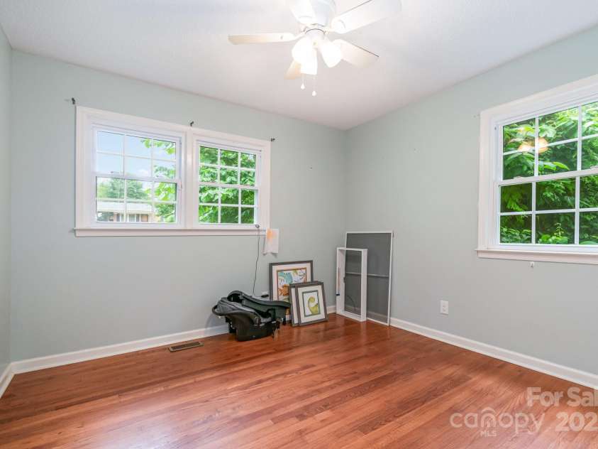 302 Kimberlee Drive, Shelby, NC 28152.  MLS# CAR4248743, YatesRealty ID 18820. 