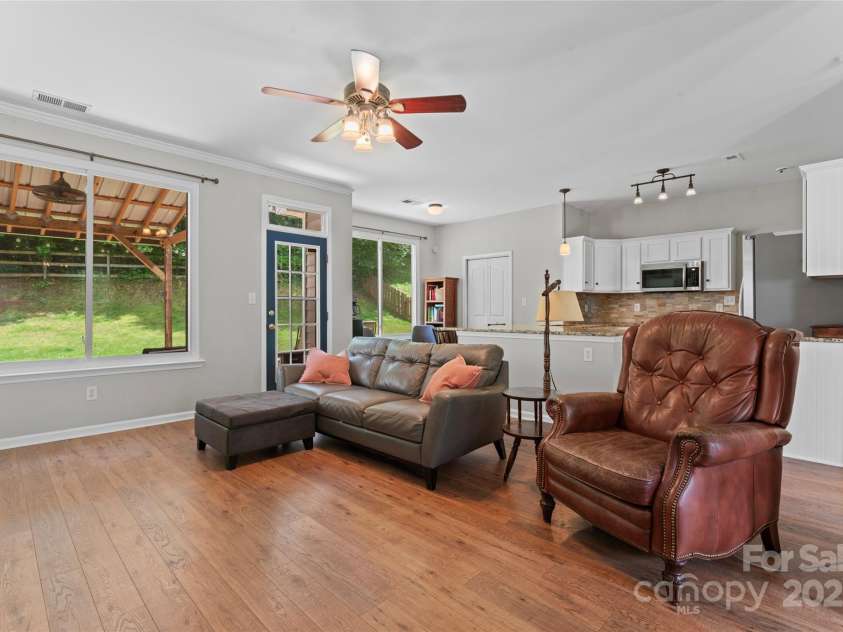 13430 Norseman Lane, Huntersville, NC 28078.  MLS# CAR4256800, YatesRealty ID 18821. 