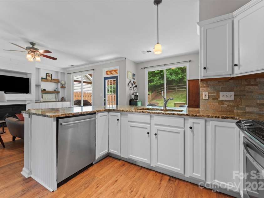 13430 Norseman Lane, Huntersville, NC 28078.  MLS# CAR4256800, YatesRealty ID 18821. 
