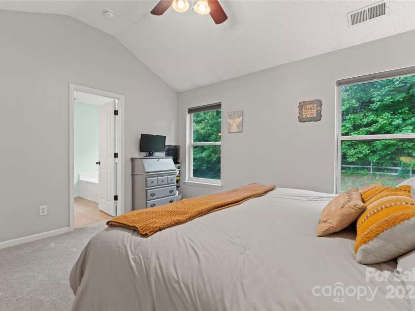 13430 Norseman Lane, Huntersville, NC 28078.  MLS# CAR4256800, YatesRealty ID 18821. 