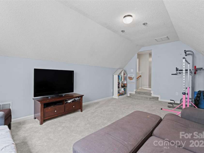 13430 Norseman Lane, Huntersville, NC 28078.  MLS# CAR4256800, YatesRealty ID 18821. 