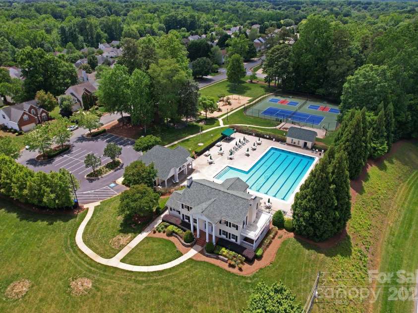 13430 Norseman Lane, Huntersville, NC 28078.  MLS# CAR4256800, YatesRealty ID 18821. 