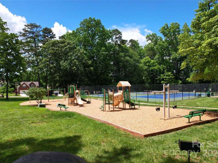 13430 Norseman Lane, Huntersville, NC 28078.  MLS# CAR4256800, YatesRealty ID 18821. 