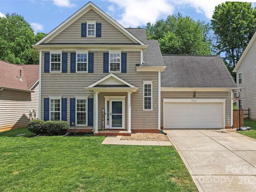 13430 Norseman Lane, Huntersville, NC 28078.  MLS# CAR4256800, YatesRealty ID 18821. 